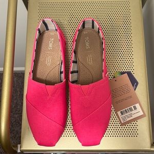 Toms